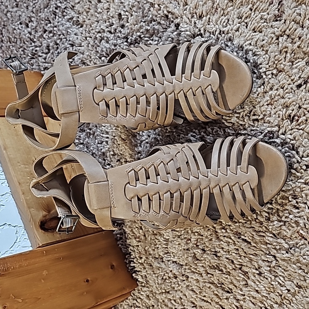 Merona heels, size 9.5